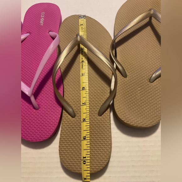Old Navy Flip Flops - Picture 3 of 3